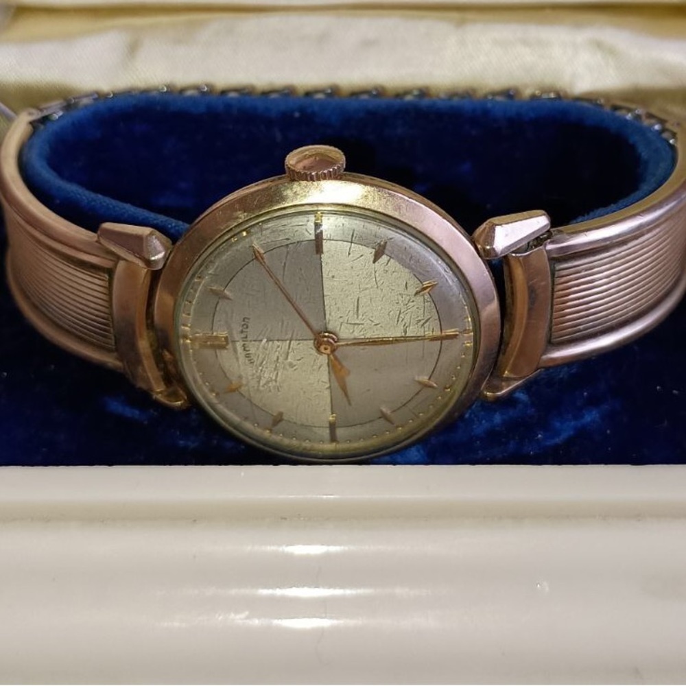Hamilton

Date Period

1950's


Excellent condition